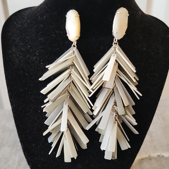 Kendra Scott Jewelry - Kendra Scott Vintage Justyne Statement Earrings, Ivory/Gray Mix